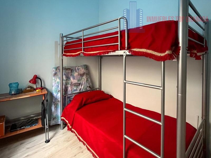 For sale of flat in Lanjarón