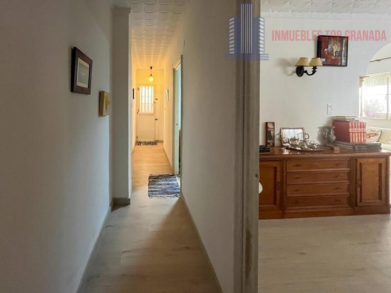 For sale of flat in Lanjarón