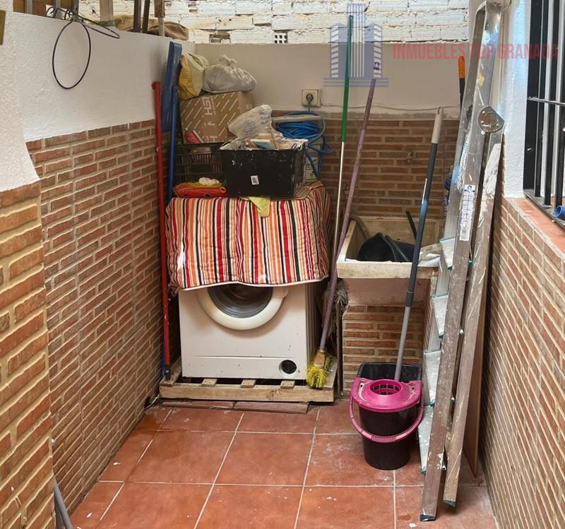 For sale of flat in Lanjarón