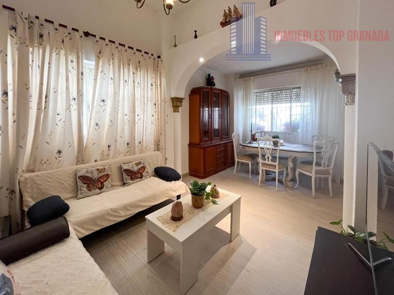 For sale of flat in Lanjarón