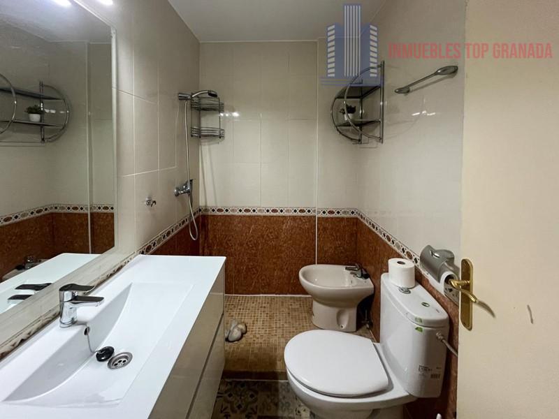 For sale of flat in Lanjarón