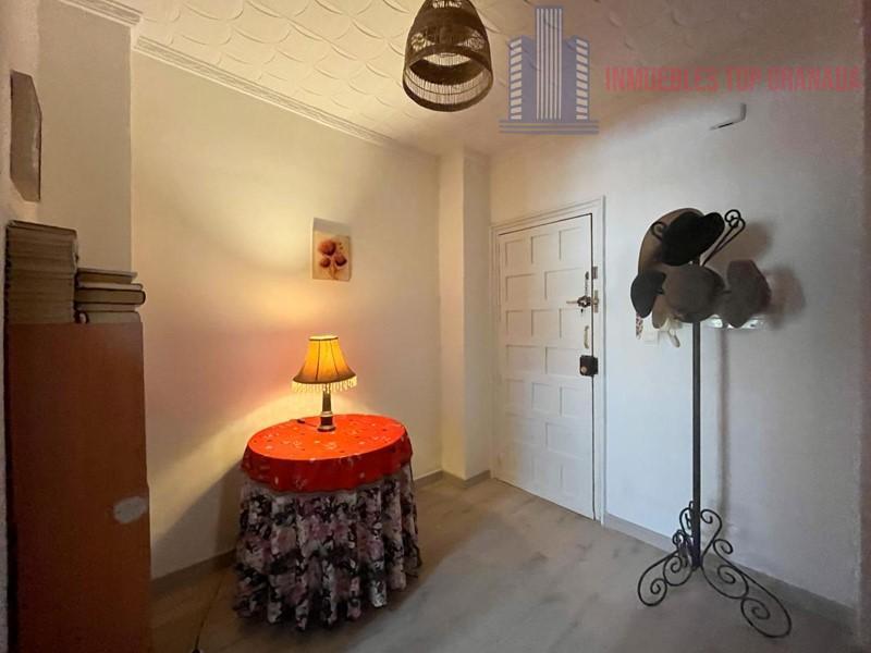 For sale of flat in Lanjarón