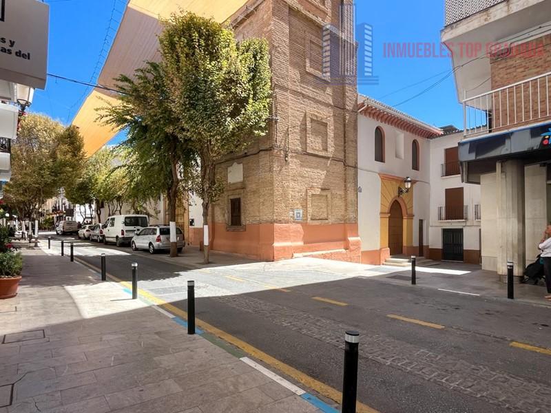 For sale of flat in Lanjarón