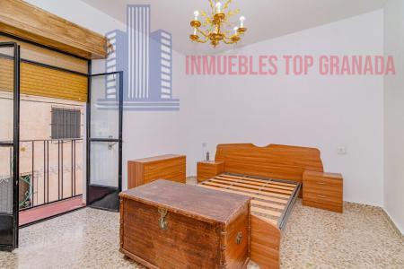 For sale of house in Illora