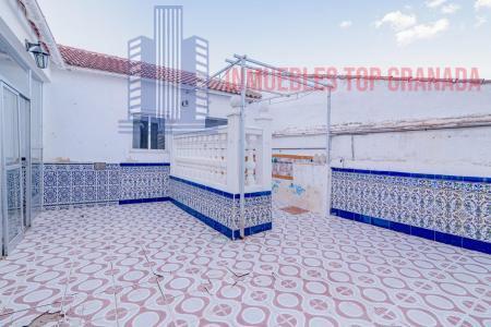 For sale of house in Illora