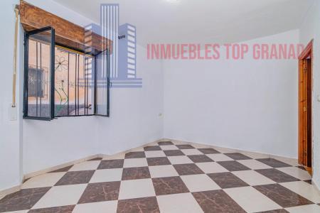 For sale of house in Illora