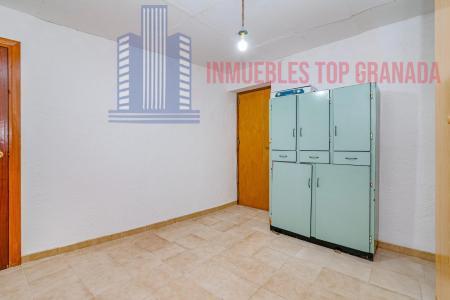 For sale of house in Illora