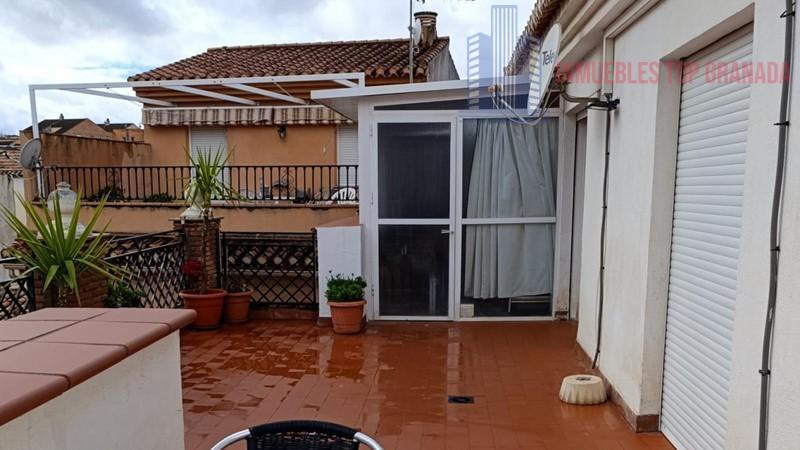 Venta de Ático en La Zubia
