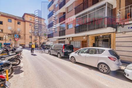 Venta de piso en Granada