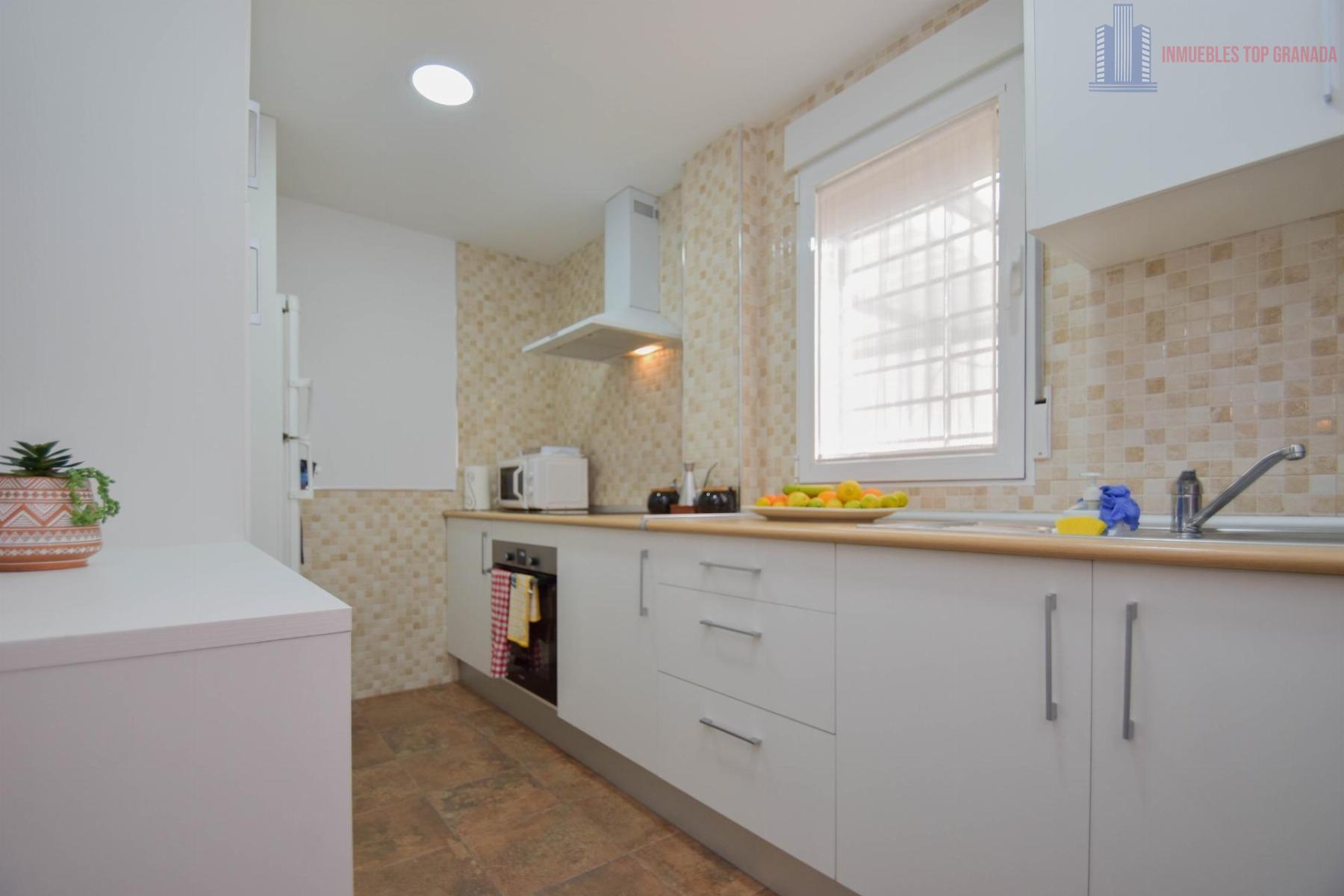 For sale of chalet in Atarfe