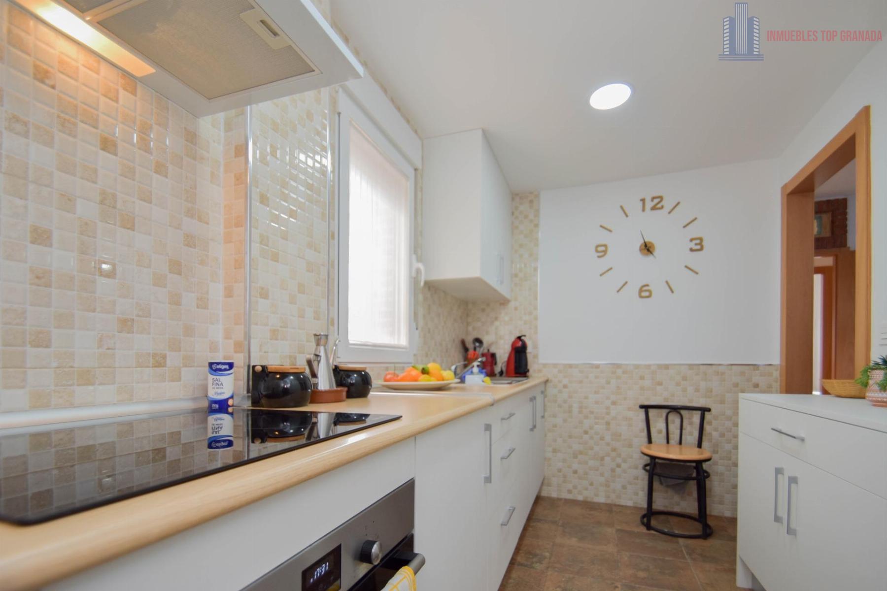 For sale of chalet in Atarfe