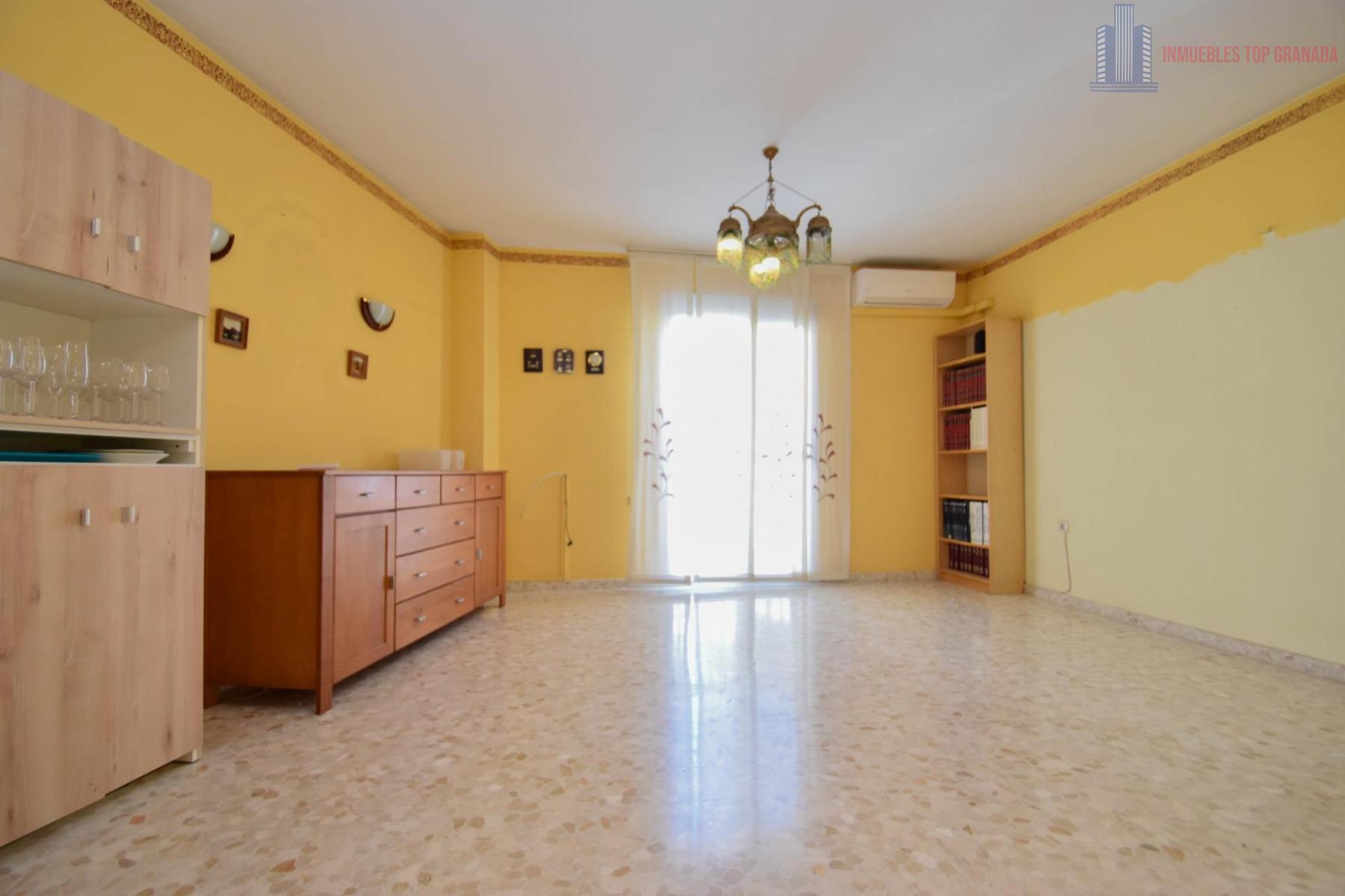 Venta de piso en Atarfe