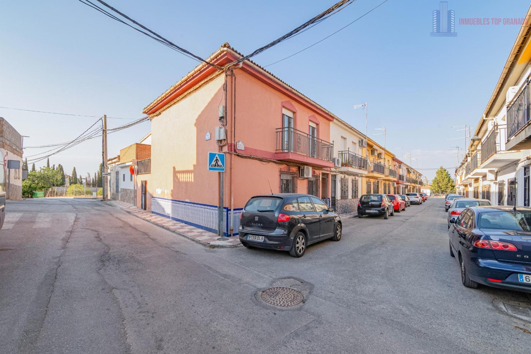 Venta de casa en Alhendín