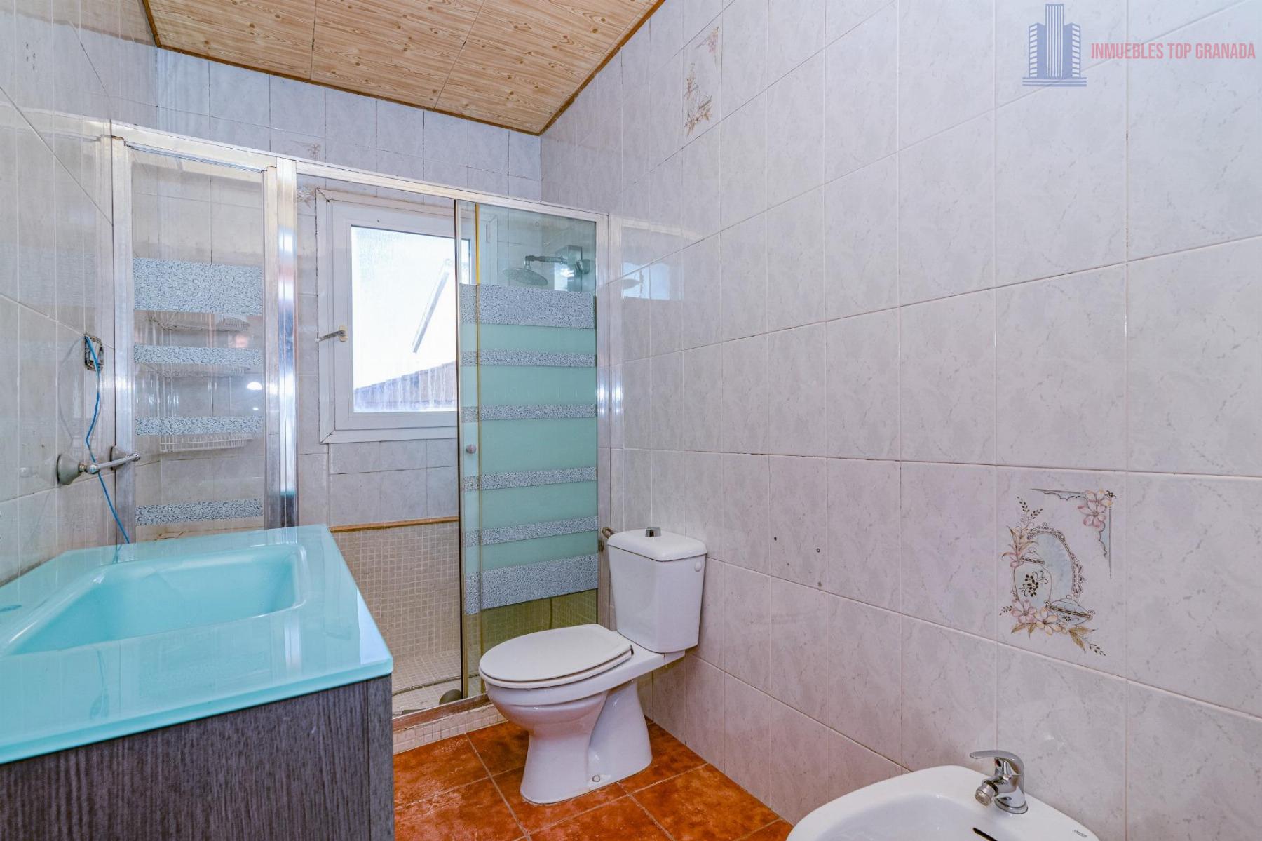 Venta de casa en Alhendín