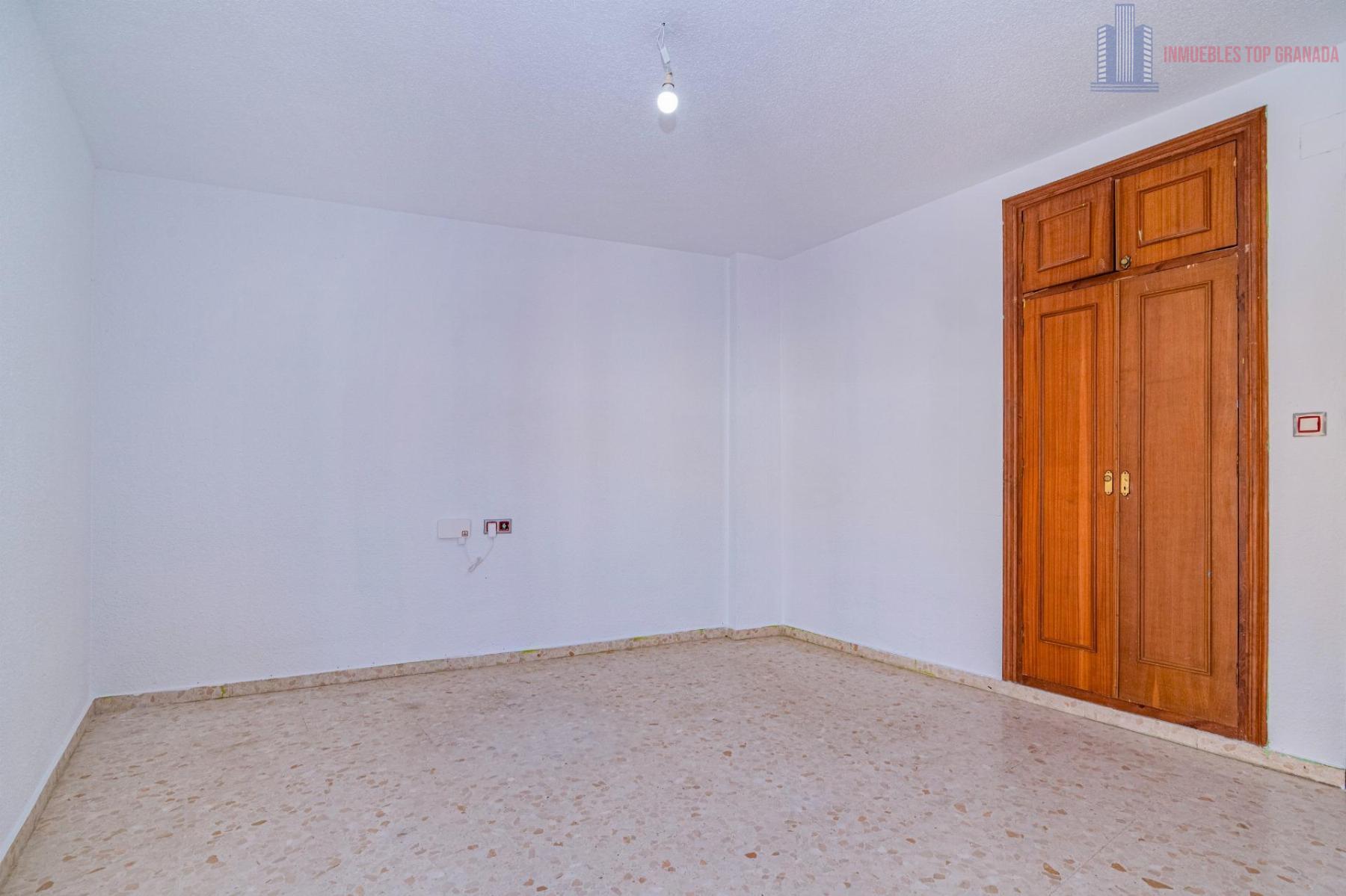 Venta de casa en Alhendín