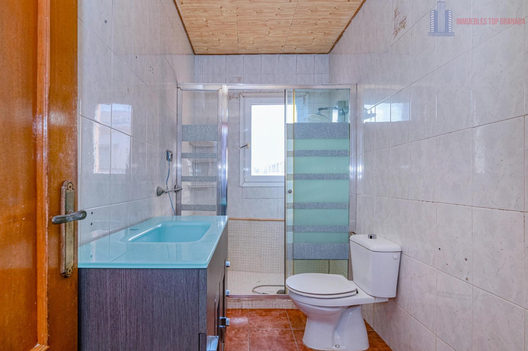 Venta de casa en Alhendín