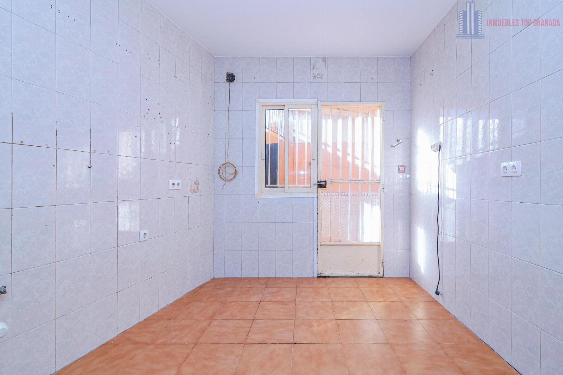 Venta de casa en Alhendín