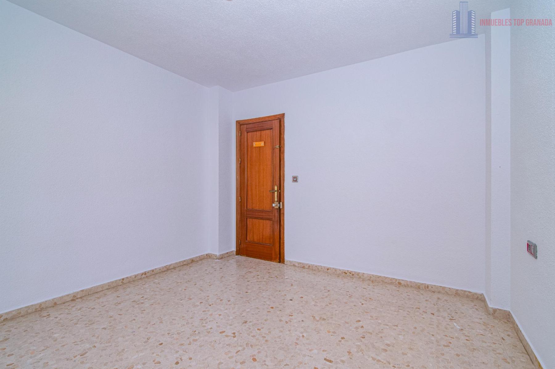 Venta de casa en Alhendín