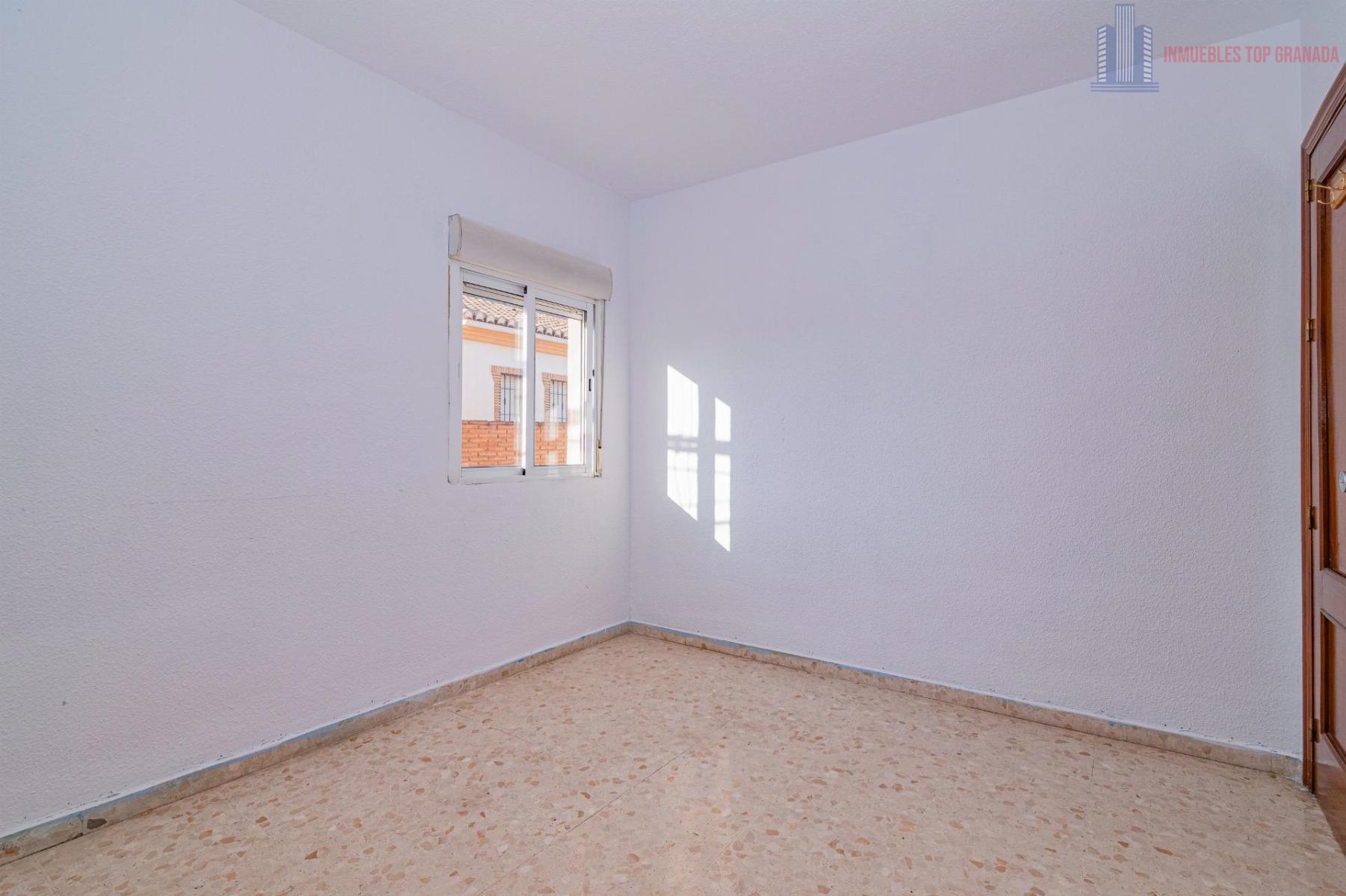 Venta de casa en Alhendín