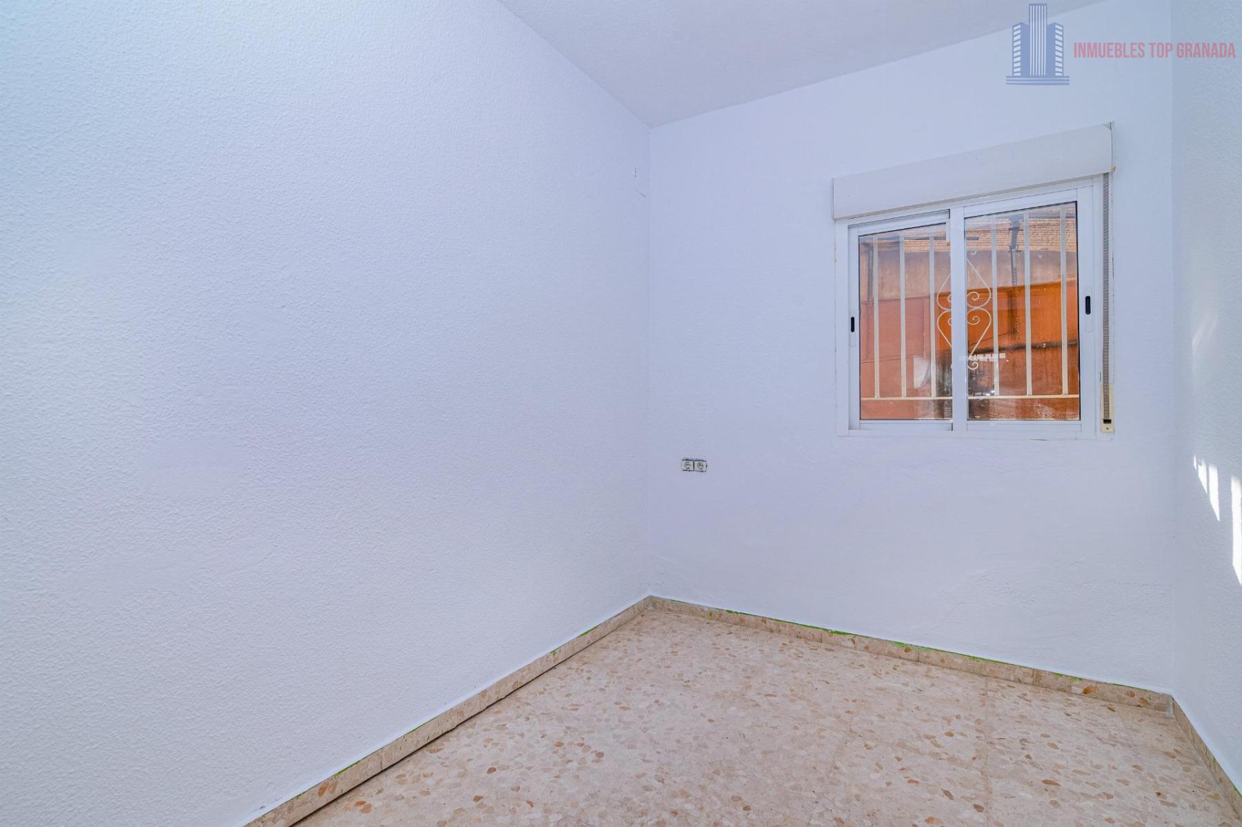 Venta de casa en Alhendín