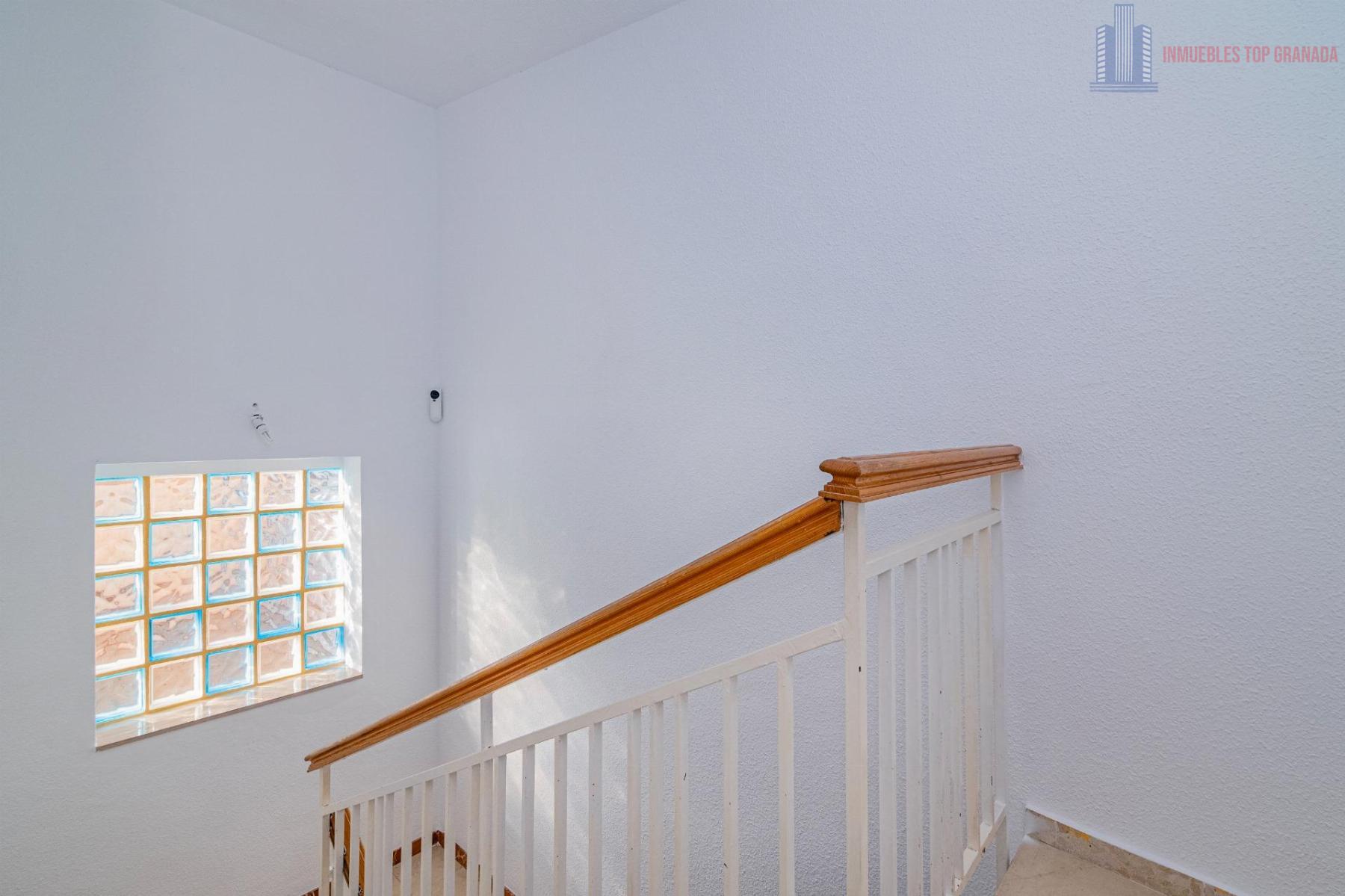 Venta de casa en Alhendín