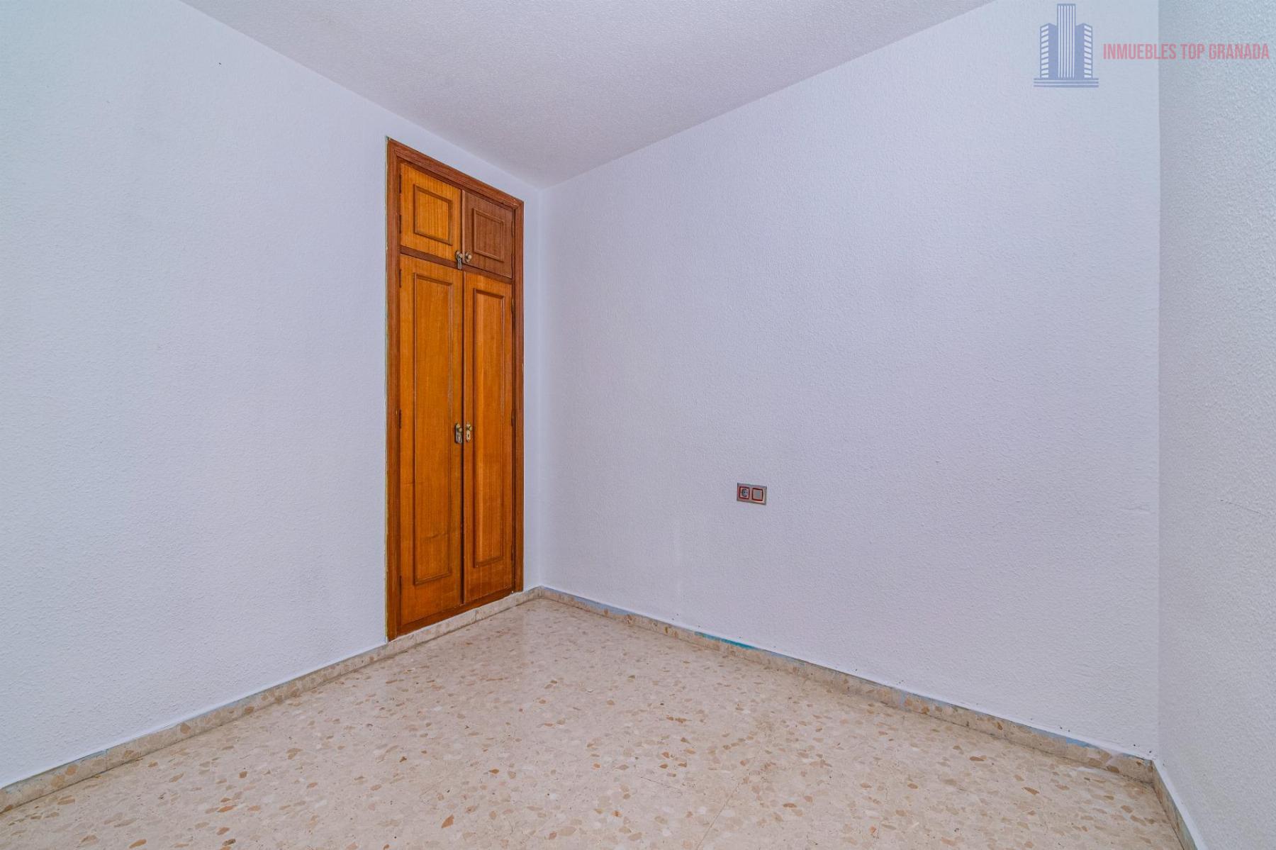 Venta de casa en Alhendín