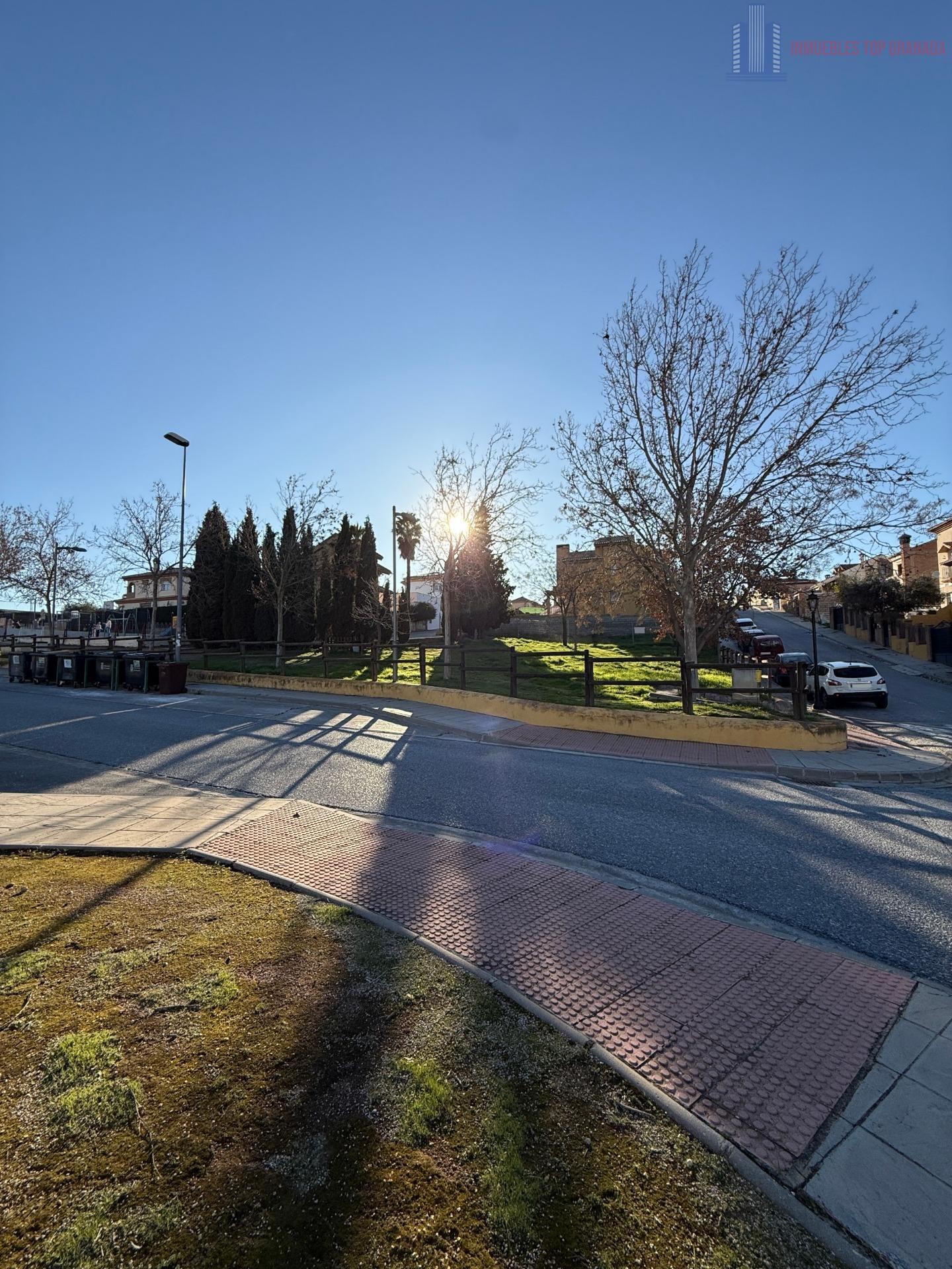 Venta de terreno en Alhendín