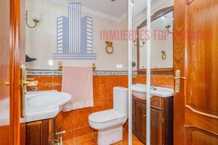 Venta de casa en Granada