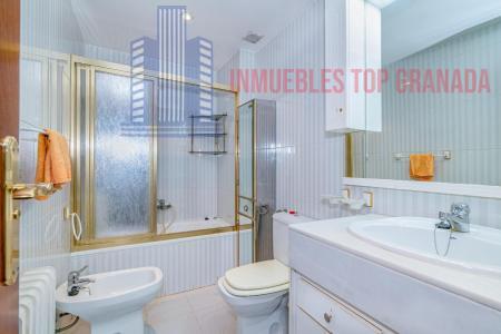 Venta de casa en Granada