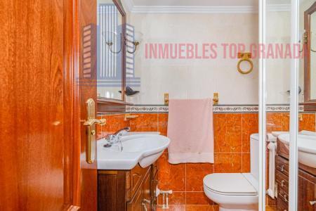 Venta de casa en Granada