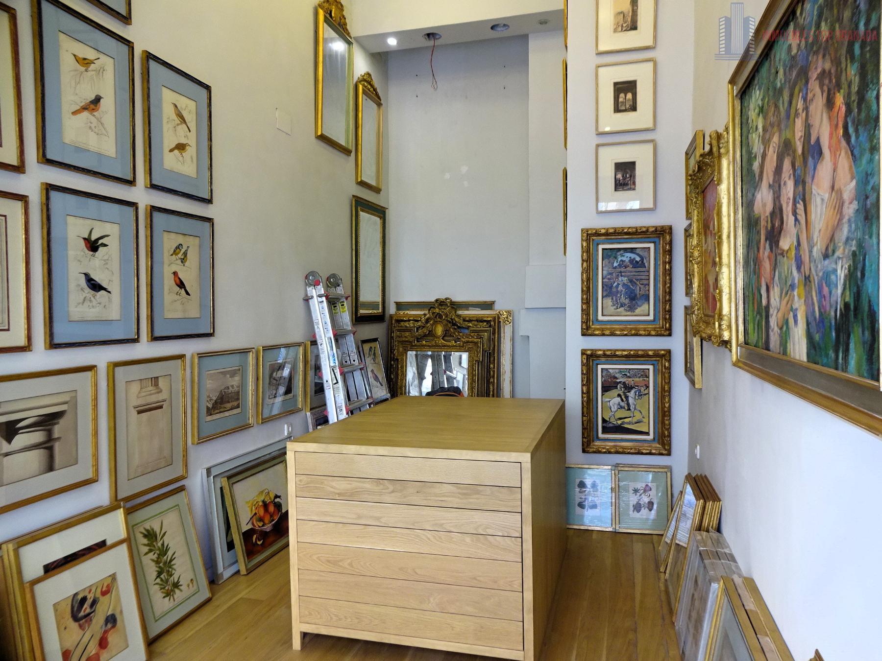 Venta de local en Granada