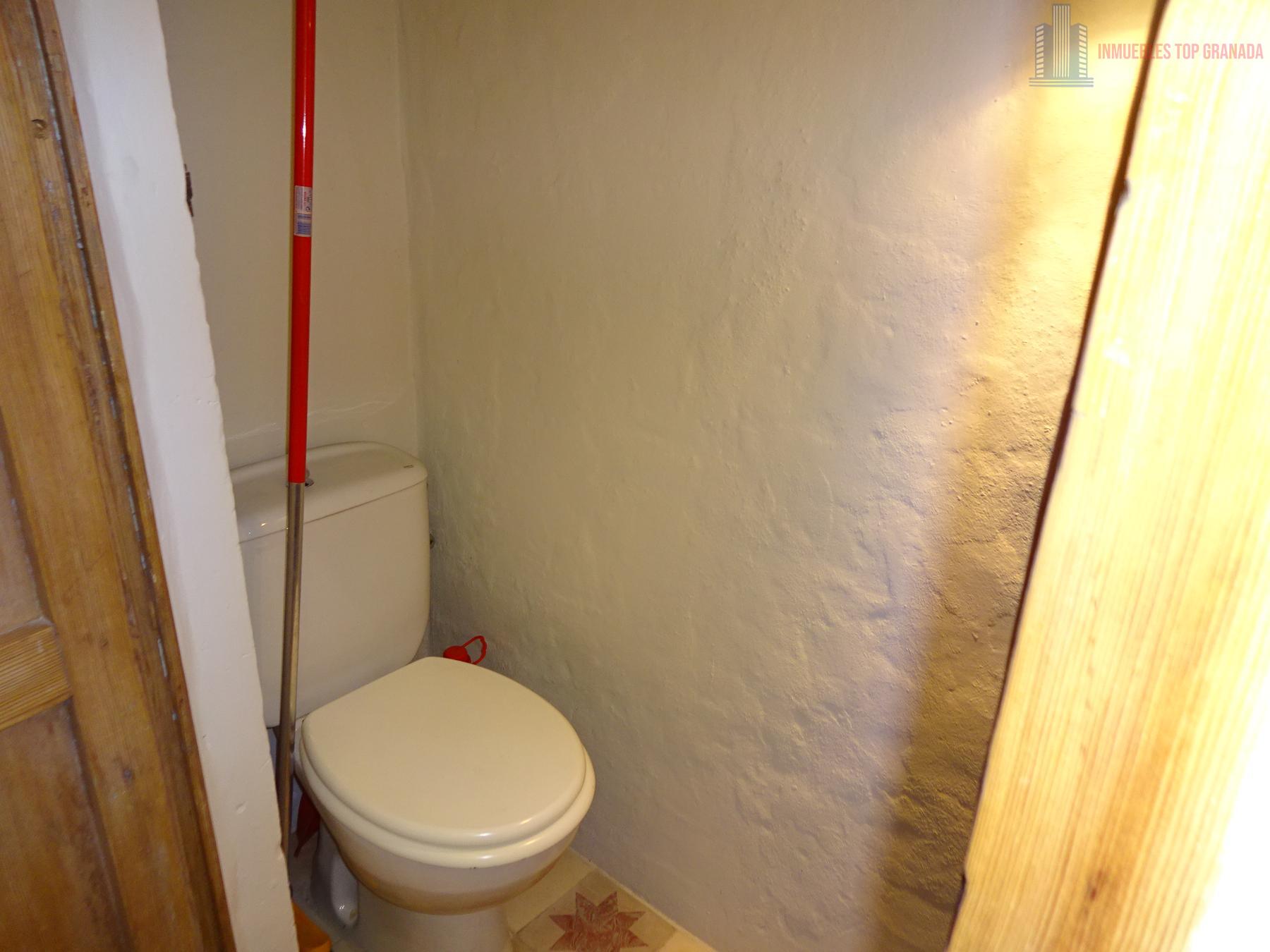 Venta de local en Granada