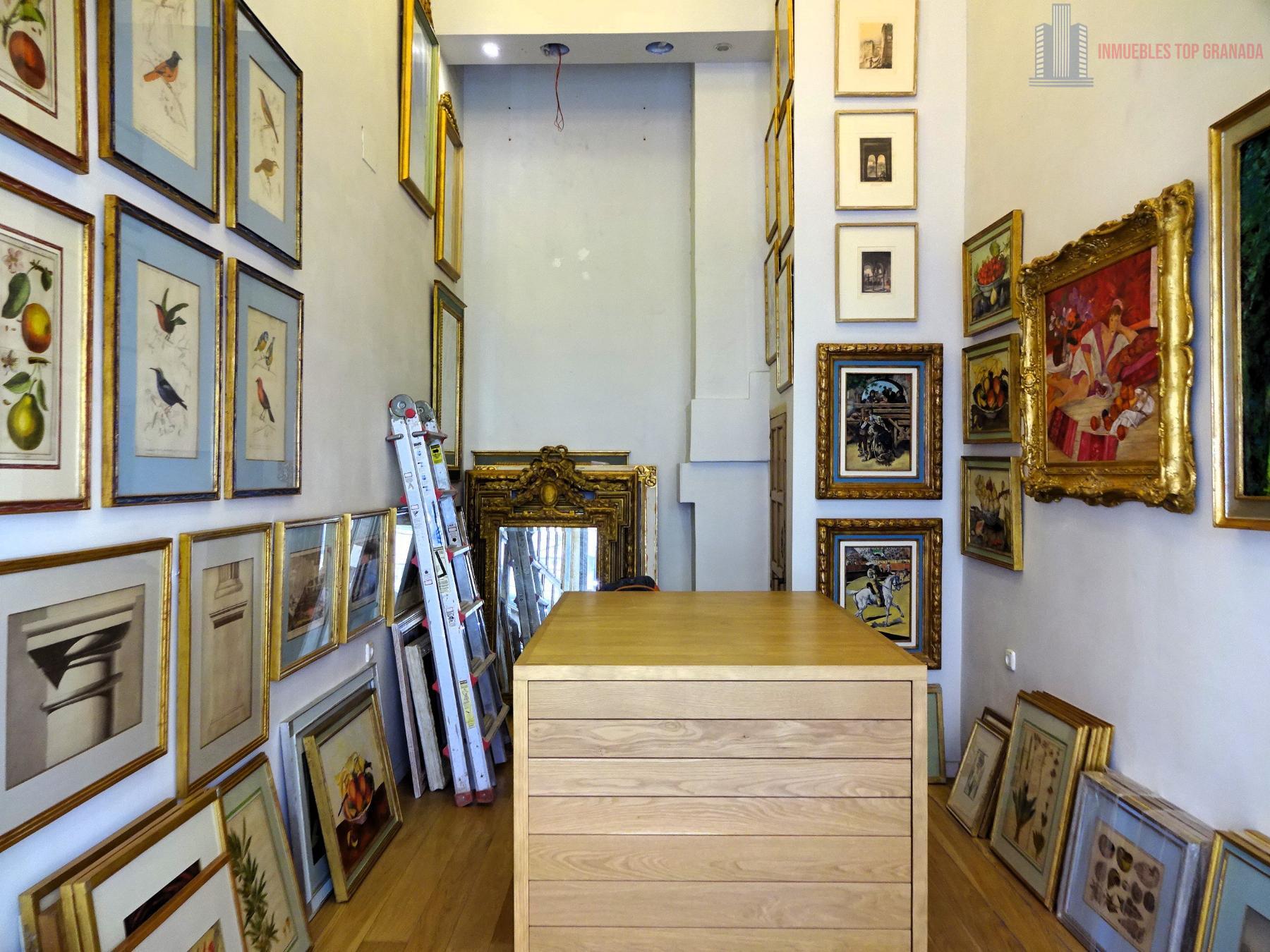 Venta de local en Granada