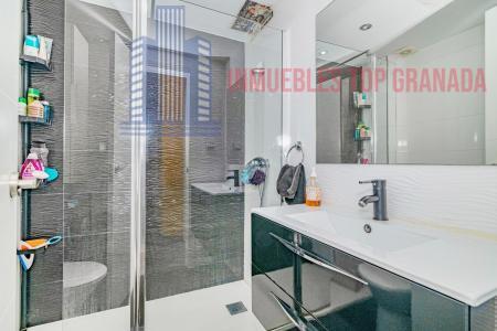 Venta de piso en Granada