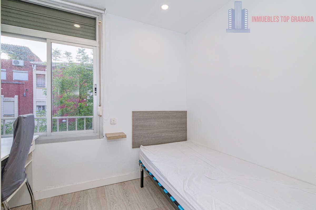 Venta de piso en Granada