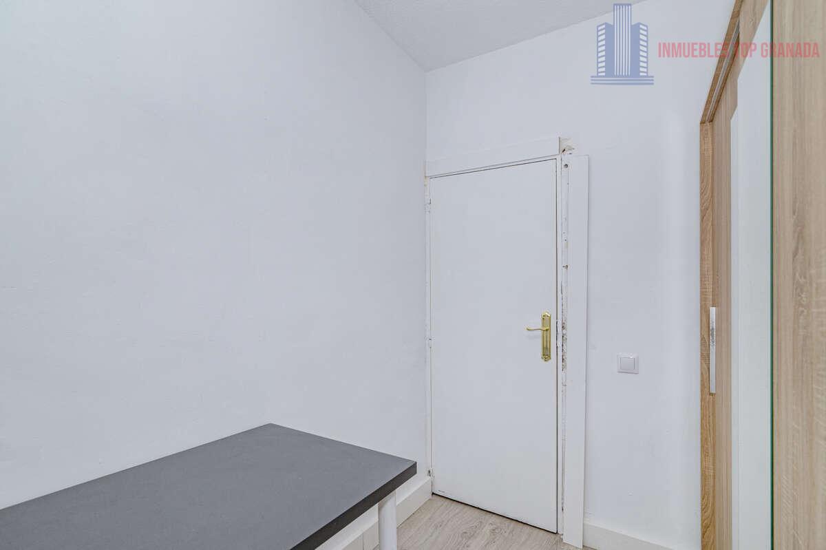 Venta de piso en Granada