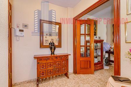 Venta de piso en Granada