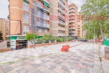 Venta de piso en Granada