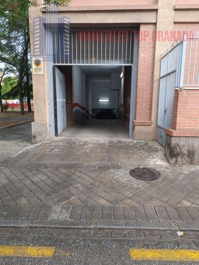 Venta de garaje en Granada