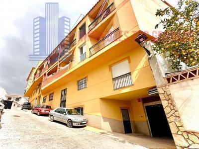 Venta de piso en Cogollos de la Vega