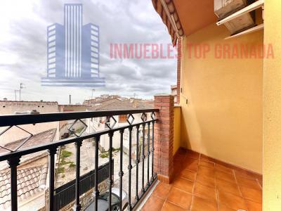 Venta de piso en Cogollos de la Vega