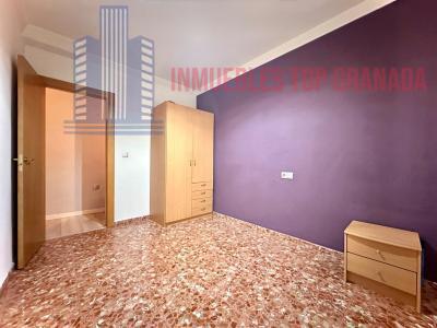 Venta de piso en Cogollos de la Vega