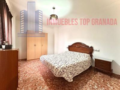 Venta de piso en Cogollos de la Vega