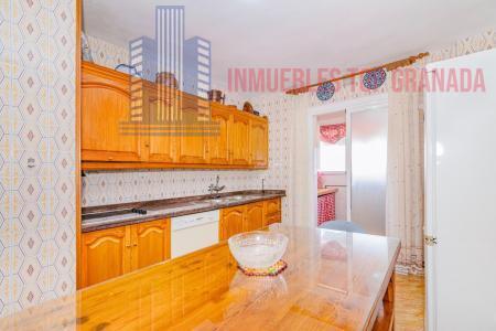 Venta de piso en Granada