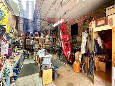 Venta de local en La Zubia