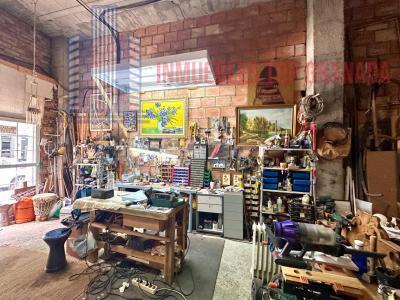 Venta de local en La Zubia