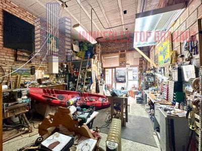 Venta de local en La Zubia