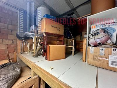 Venta de local en La Zubia