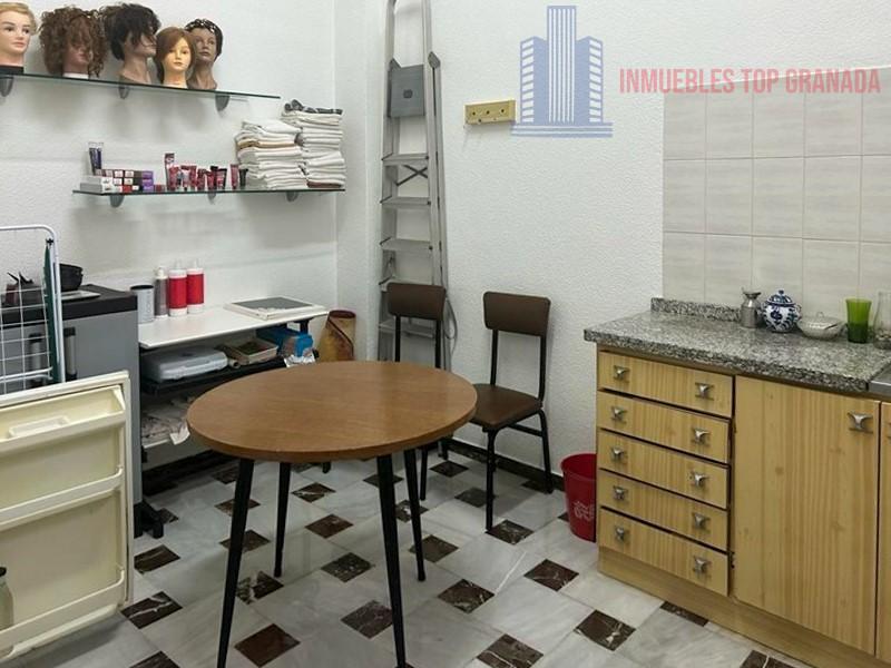 Venta de local en Atarfe