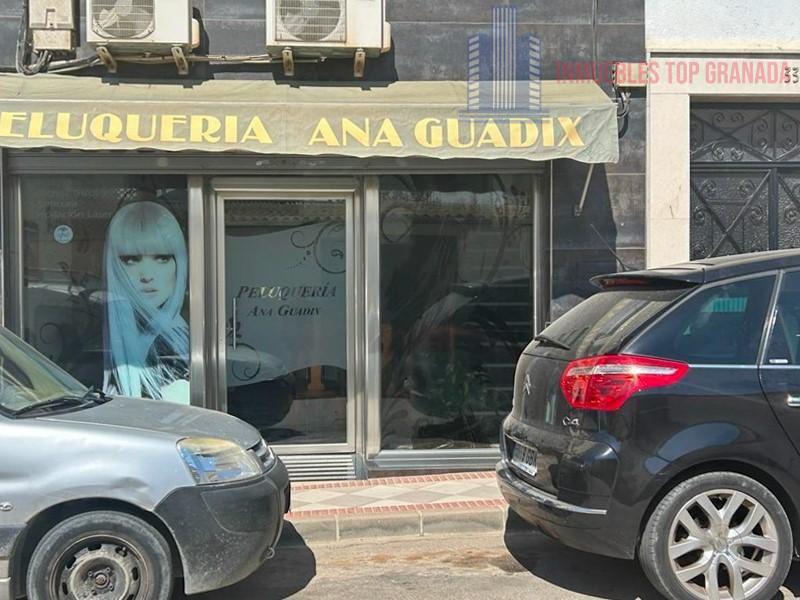 Venta de local en Atarfe